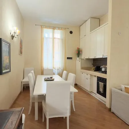 Residenza San Leonardo 2 Bedrooms Private Parking Appartement Vérone