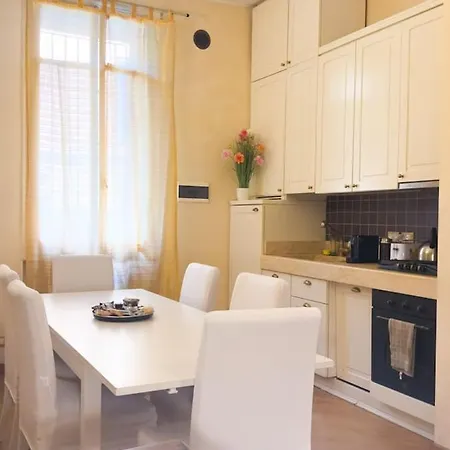 Residenza San Leonardo 2 Bedrooms Private Parking Appartement Vérone